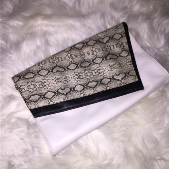 HP!!❤️ Gorgeous shoulder/crossbody bag - Picture 5 of 5